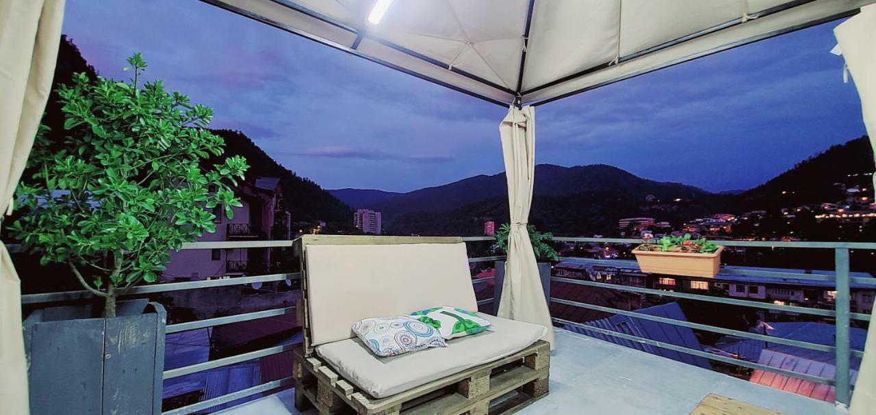 Borjomi Inn エクステリア 写真